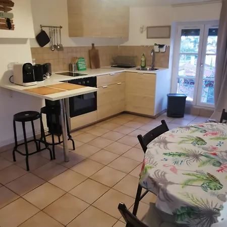 Cosy Traversant Apartment *